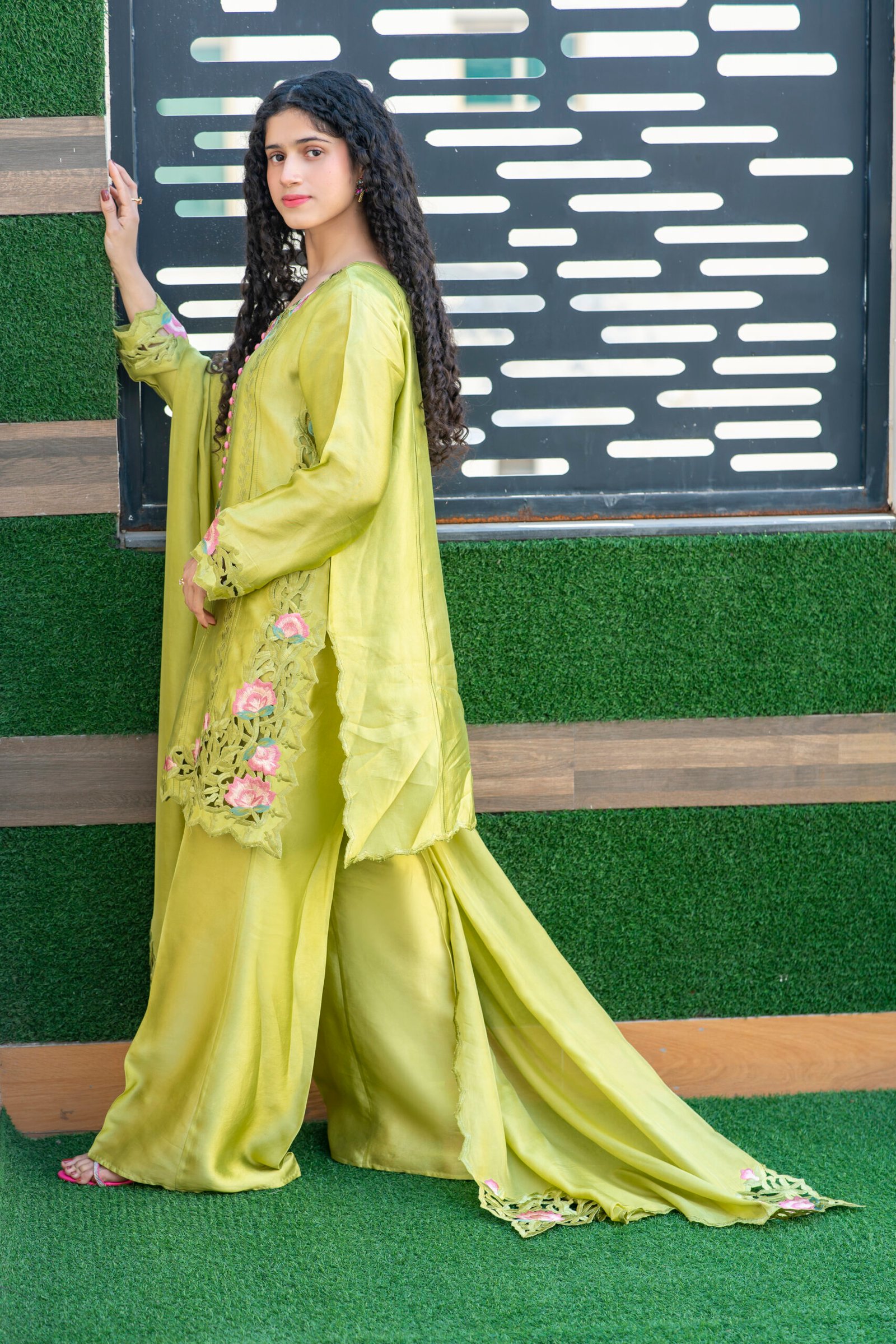 Noor -e - Eid cutwork Suit | Short Shirt 3 PCS Outfit gallery image #1